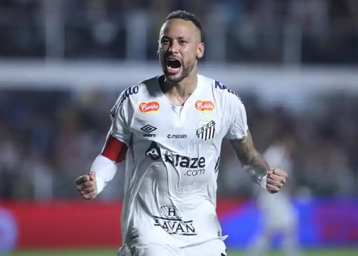 波媒：什琴斯尼已经接受巴萨提供的两年续约合同.